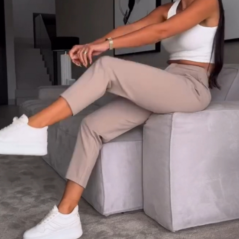 Pantalones de traje de raya diplomática versátiles e informales para mujer